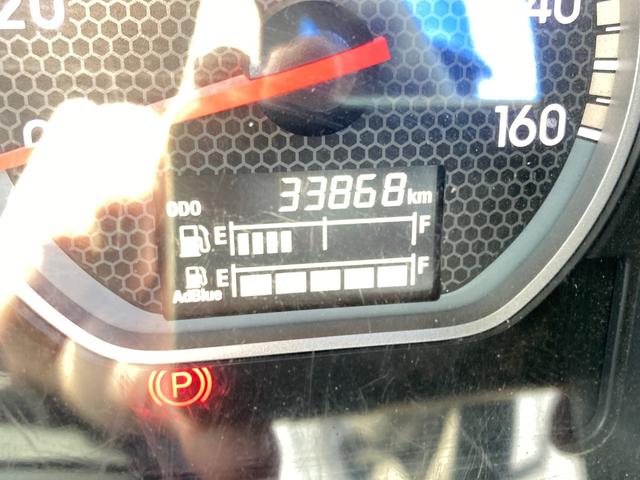 フォワード いすゞ　中型ユニック４段付平ボディー　最大積載２５００ｋｇ　ユニック製４段（２．９３ｔ吊）クレーン　Ｒ１年１０月製　ラジコン　フックイン　警報型　セイコーラック２個　ロープ穴６個　標準幅ロングボディー　最大積載量２５００ｋｇ（22枚目）