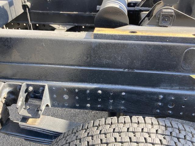 キャンター 三菱ふそう　小型ワイドダンプ　最大積載４０００ｋｇ　新明和製ワイドダンプ　Ｈ２７年８月製　手動シート　リア丸ピン加工　ワイド幅　最大積載量４０００ｋｇ（14枚目）