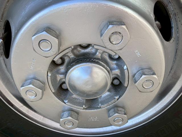 キャンター 三菱ふそう　小型ワイドダンプ　最大積載４０００ｋｇ　新明和製ワイドダンプ　Ｈ２７年８月製　手動シート　リア丸ピン加工　ワイド幅　最大積載量４０００ｋｇ（25枚目）