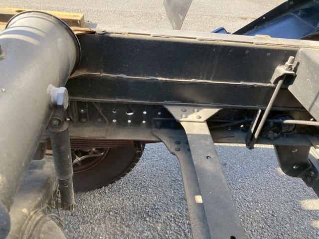 キャンター 三菱ふそう　小型ワイドダンプ　最大積載４０００ｋｇ　新明和製ワイドダンプ　Ｈ２７年８月製　手動シート　リア丸ピン加工　ワイド幅　最大積載量４０００ｋｇ（26枚目）