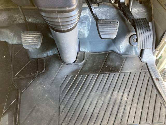 キャンター 三菱ふそう　小型ワイドダンプ　最大積載４０００ｋｇ　新明和製ワイドダンプ　Ｈ２７年８月製　手動シート　リア丸ピン加工　ワイド幅　最大積載量４０００ｋｇ（40枚目）