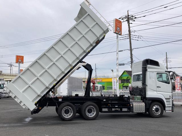 スーパーグレート 三菱ふそう　大型深ダンプ　最大積載９２００ｋｇ　新明和製深ダンプ（土砂禁止）Ｒ７年４月製　２４立米　リア片開き　ハイルーフ　アルミホイール　シフトパイロット２ペダル　最大積載量９２００ｋｇ　２２ｔベースの未稼働車（6枚目）