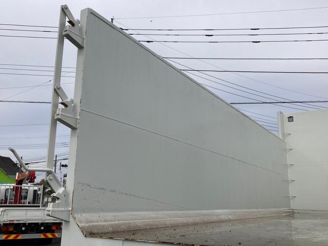 スーパーグレート 三菱ふそう　大型深ダンプ　最大積載９２００ｋｇ　新明和製深ダンプ（土砂禁止）Ｒ７年４月製　２４立米　リア片開き　ハイルーフ　アルミホイール　シフトパイロット２ペダル　最大積載量９２００ｋｇ　２２ｔベースの未稼働車（12枚目）