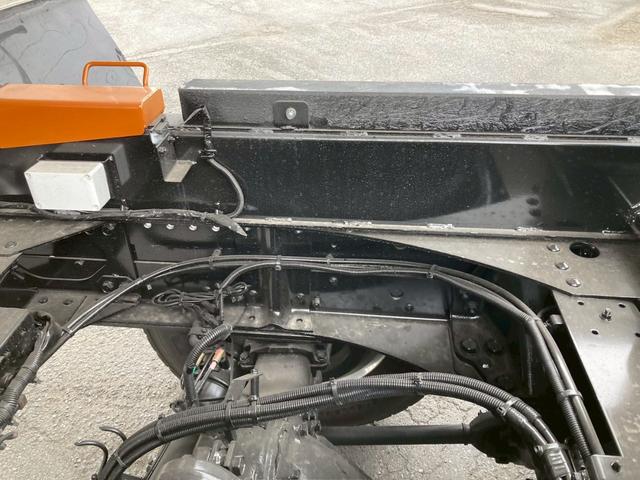 スーパーグレート 三菱ふそう　大型深ダンプ　最大積載９２００ｋｇ　新明和製深ダンプ（土砂禁止）Ｒ７年４月製　２４立米　リア片開き　ハイルーフ　アルミホイール　シフトパイロット２ペダル　最大積載量９２００ｋｇ　２２ｔベースの未稼働車（29枚目）