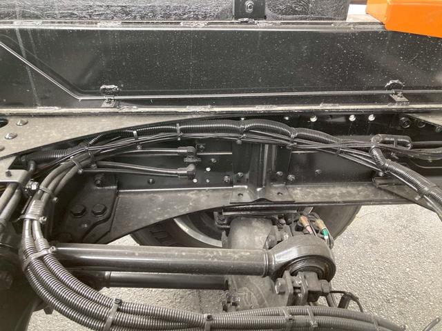 スーパーグレート 三菱ふそう　大型深ダンプ　最大積載９２００ｋｇ　新明和製深ダンプ（土砂禁止）Ｒ７年４月製　２４立米　リア片開き　ハイルーフ　アルミホイール　シフトパイロット２ペダル　最大積載量９２００ｋｇ　２２ｔベースの未稼働車（31枚目）