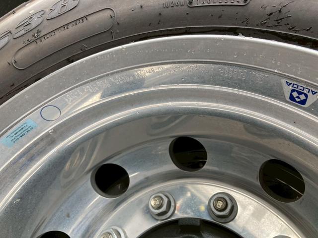 スーパーグレート 三菱ふそう　大型深ダンプ　最大積載９２００ｋｇ　新明和製深ダンプ（土砂禁止）Ｒ７年４月製　２４立米　リア片開き　ハイルーフ　アルミホイール　シフトパイロット２ペダル　最大積載量９２００ｋｇ　２２ｔベースの未稼働車（32枚目）