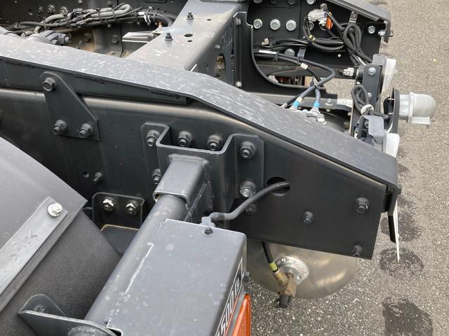 スーパーグレート 三菱ふそう　トラクターヘッド　第５輪荷重１１５００ｋｇ　ソーシン製カプラー　Ｒ６年２月製　ハイルーフ　シフトパイロット２ペダル　未稼働車　第５輪荷重１１５００ｋｇ（11枚目）