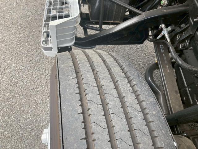 スーパーグレート 三菱ふそう　トラクターヘッド　第５輪荷重１１５００ｋｇ　ソーシン製カプラー　Ｒ６年２月製　ハイルーフ　シフトパイロット２ペダル　未稼働車　第５輪荷重１１５００ｋｇ（20枚目）