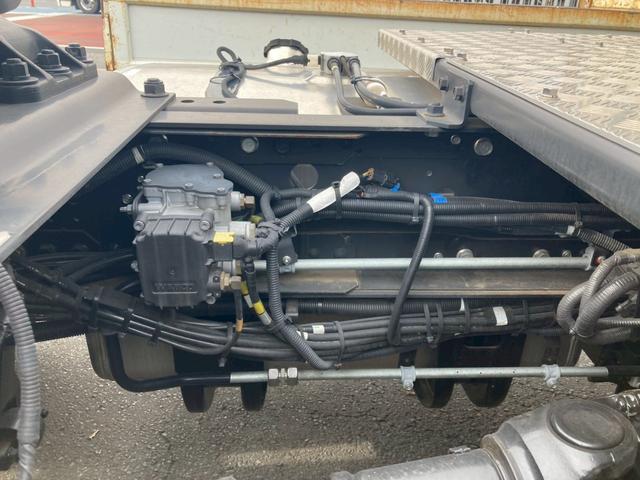 スーパーグレート 三菱ふそう　トラクターヘッド　第５輪荷重１１５００ｋｇ　ソーシン製カプラー　Ｒ６年２月製　ハイルーフ　シフトパイロット２ペダル　未稼働車　第５輪荷重１１５００ｋｇ（22枚目）