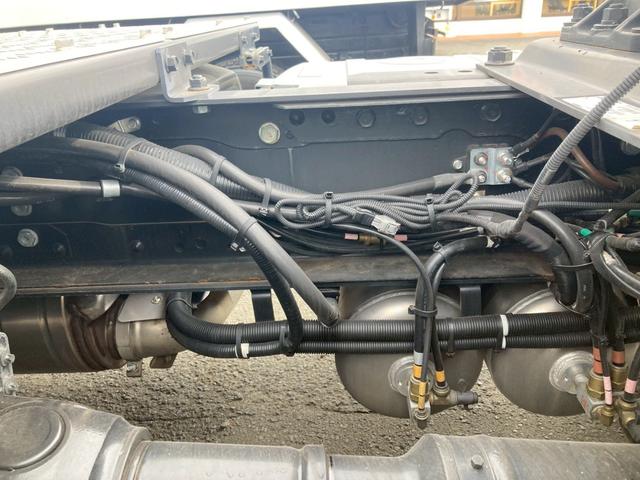 スーパーグレート 三菱ふそう　トラクターヘッド　第５輪荷重１１５００ｋｇ　ソーシン製カプラー　Ｒ６年２月製　ハイルーフ　シフトパイロット２ペダル　未稼働車　第５輪荷重１１５００ｋｇ（24枚目）