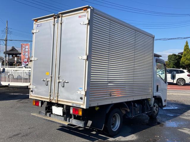 エルフトラック いすゞ 小型標準十尺アルミバン 最大積載2000kg パブコ製アルミバン H29年8月製 載せ替え ラッシングレール2段 標準十尺アルミバン 最大積載量2000kg スムーサー2ペダル(3枚目)