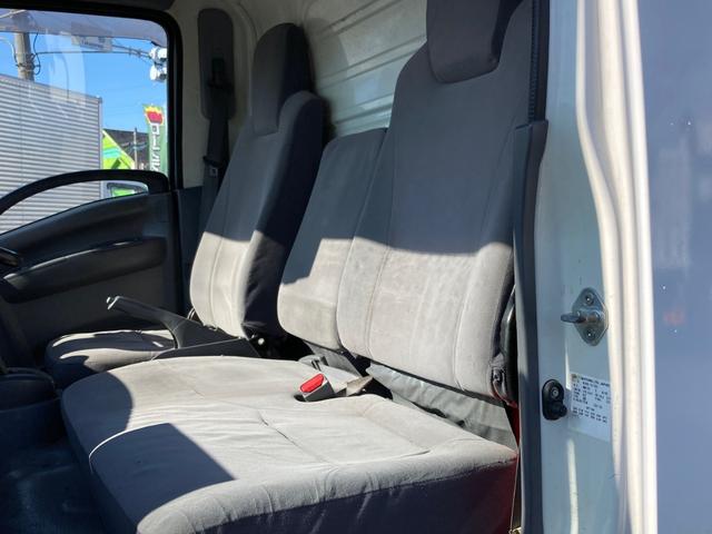 エルフトラック いすゞ 小型標準十尺アルミバン 最大積載2000kg パブコ製アルミバン H29年8月製 載せ替え ラッシングレール2段 標準十尺アルミバン 最大積載量2000kg スムーサー2ペダル(15枚目)