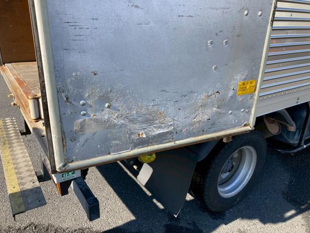 エルフトラック いすゞ 小型標準十尺アルミバン 最大積載2000kg パブコ製アルミバン H29年8月製 載せ替え ラッシングレール2段 標準十尺アルミバン 最大積載量2000kg スムーサー2ペダル(30枚目)