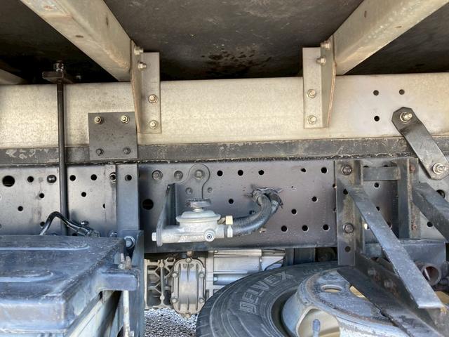 エルフトラック いすゞ 小型標準十尺アルミバン 最大積載2000kg パブコ製アルミバン H29年8月製 載せ替え ラッシングレール2段 標準十尺アルミバン 最大積載量2000kg スムーサー2ペダル(31枚目)