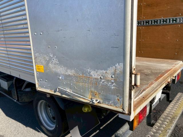 エルフトラック いすゞ 小型標準十尺アルミバン 最大積載2000kg パブコ製アルミバン H29年8月製 載せ替え ラッシングレール2段 標準十尺アルミバン 最大積載量2000kg スムーサー2ペダル(32枚目)