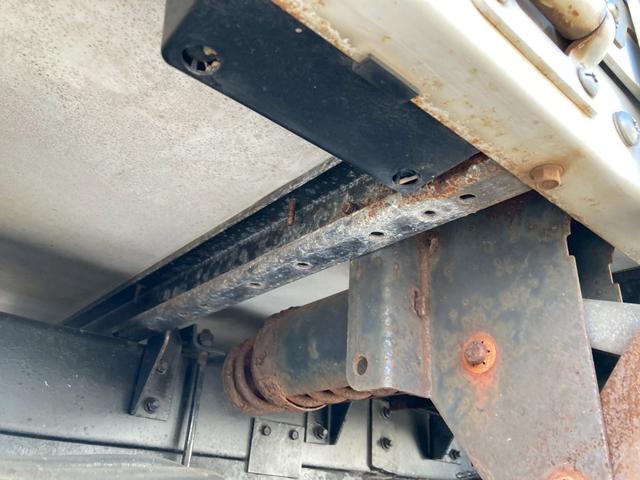 ダイナトラック トヨタ　小型アルミウイング　最大積載２９５０ｋｇ　パブコ製アルミウイング　Ｈ２５年８月製　セイコーラック２個　ラッシングレール２段　引き出しフック８個　ＡＴ　標準ロングボディー　最大積載量２９５０ｋｇ（27枚目）