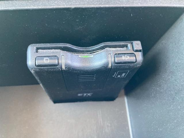 エルフトラック いすゞ　小型アルミバン　最大積載３０００ｋｇ　日本フルハーフ製アルミバン　左サイド扉　スムーサー２ペダル　標準十尺　最大積載量３０００ｋｇ（39枚目）