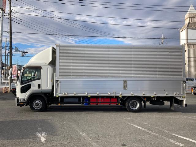 フォワード いすゞ　中型アルミウイング　最大積載２８００ｋｇ　日本フルハーフ製アルミウイング　Ｈ３０年６月製　リアエアサス　セイコーラック２個　ラッシングレール２段　引き出しフック１０個　６２ワイド　最大積載量２８００ｋｇ（7枚目）