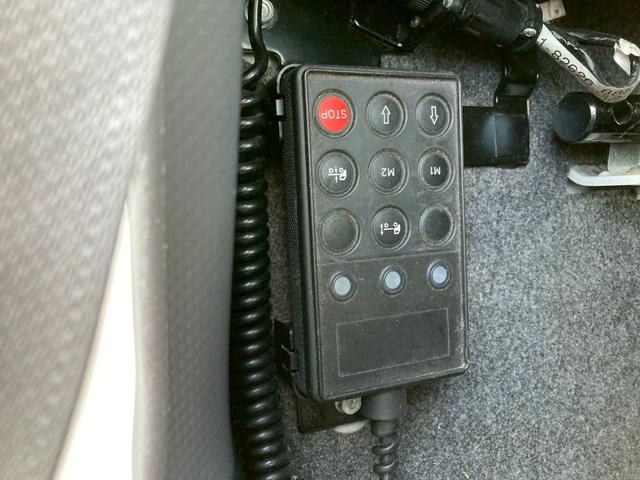 フォワード いすゞ　中型アルミウイング　最大積載２８００ｋｇ　日本フルハーフ製アルミウイング　Ｈ３０年６月製　リアエアサス　セイコーラック２個　ラッシングレール２段　引き出しフック１０個　６２ワイド　最大積載量２８００ｋｇ（33枚目）