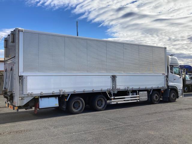 クオン ＵＤトラックス　大型アルミウイングＰＧ付　最大積載１２．９ｔ　日本フルハーフ製アルミウイング　Ｈ２９年１１月製　跳ね上げパワーゲート　Ｈ２９年１１月製　リアエアサス　ハイルーフ　セイコーラック４個　ラッシングレール２段　引き出しフック１８個　エスコット２パダル（6枚目）