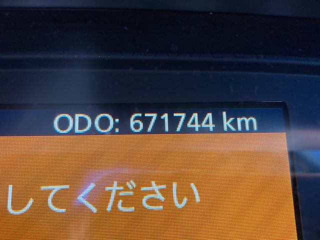 クオン ＵＤトラックス　大型アルミウイングＰＧ付　最大積載１２．９ｔ　日本フルハーフ製アルミウイング　Ｈ２９年１１月製　跳ね上げパワーゲート　Ｈ２９年１１月製　リアエアサス　ハイルーフ　セイコーラック４個　ラッシングレール２段　引き出しフック１８個　エスコット２パダル（24枚目）