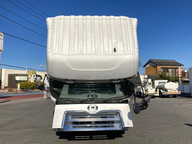 クオン ＵＤトラックス　大型アルミウイングＰＧ付　最大積載１２．９ｔ　日本フルハーフ製アルミウイング　Ｈ２９年１１月製　跳ね上げパワーゲート　Ｈ２９年１１月製　リアエアサス　ハイルーフ　セイコーラック４個　ラッシングレール２段　引き出しフック１８個　エスコット２パダル（26枚目）
