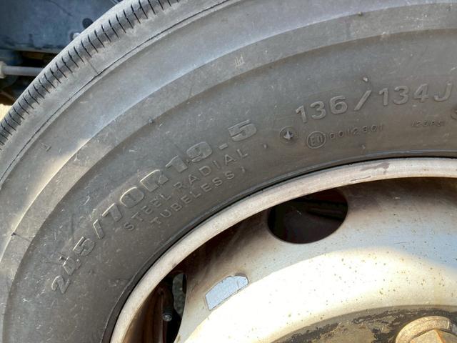 クオン ＵＤトラックス　大型アルミウイングＰＧ付　最大積載１２．９ｔ　日本フルハーフ製アルミウイング　Ｈ２９年１１月製　跳ね上げパワーゲート　Ｈ２９年１１月製　リアエアサス　ハイルーフ　セイコーラック４個　ラッシングレール２段　引き出しフック１８個　エスコット２パダル（38枚目）