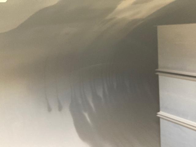 ヒノレンジャー 日野　中型散水車　最大積載３９００ｋｇ　新明和製散水車　Ｈ２５年１２月製　３９００Ｌ　エンジン式ポンプ　前方圧力　後方重力　散水ホース　６ＭＴ　最大積載量３９００ｋｇ（10枚目）