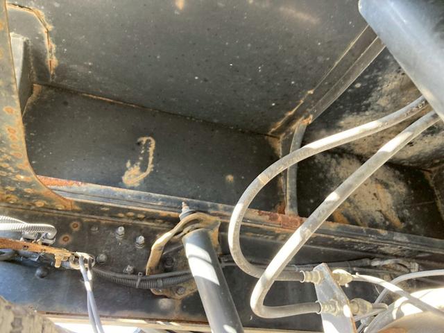 ヒノレンジャー 日野　中型散水車　最大積載３９００ｋｇ　新明和製散水車　Ｈ２５年１２月製　３９００Ｌ　エンジン式ポンプ　前方圧力　後方重力　散水ホース　６ＭＴ　最大積載量３９００ｋｇ（32枚目）