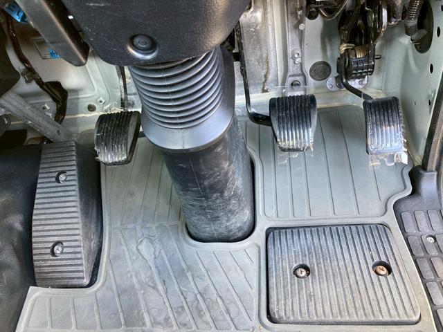 ヒノレンジャー 日野　中型散水車　最大積載３９００ｋｇ　新明和製散水車　Ｈ２５年１２月製　３９００Ｌ　エンジン式ポンプ　前方圧力　後方重力　散水ホース　６ＭＴ　最大積載量３９００ｋｇ（44枚目）