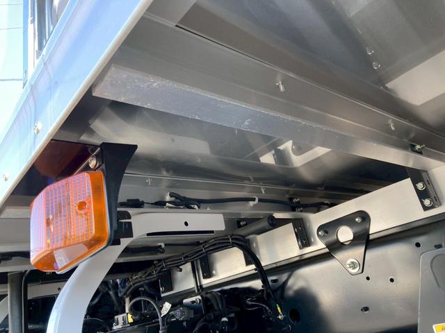 ヒノレンジャー 日野　中型冷蔵冷凍バン　最大積載２４００ｋｇ　菱重製低温設定冷凍機　Ｒ６年製　トランテックス製冷凍バン　Ｒ６年１２月製　格納ＰＧ　Ｒ６年１０月製　リアエアサス　左サイド扉　ラッシングレール２段　ゲート用ラジコン　６２ワイド　未稼働車（39枚目）