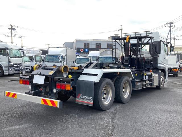 スーパーグレート 三菱ふそう　大型フックロール　最大積載１０４００ｋｇ　極東製フックロール　Ｒ５年４月製　ツインホイスト　ハイルーフ　アルミホイール　７ＭＴ　最大積載量１０４００ｋｇ（3枚目）