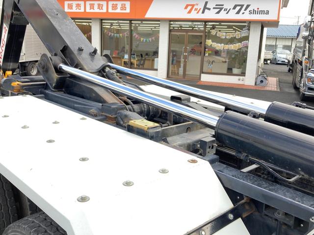 スーパーグレート 三菱ふそう　大型フックロール　最大積載１０４００ｋｇ　極東製フックロール　Ｒ５年４月製　ツインホイスト　ハイルーフ　アルミホイール　７ＭＴ　最大積載量１０４００ｋｇ（9枚目）
