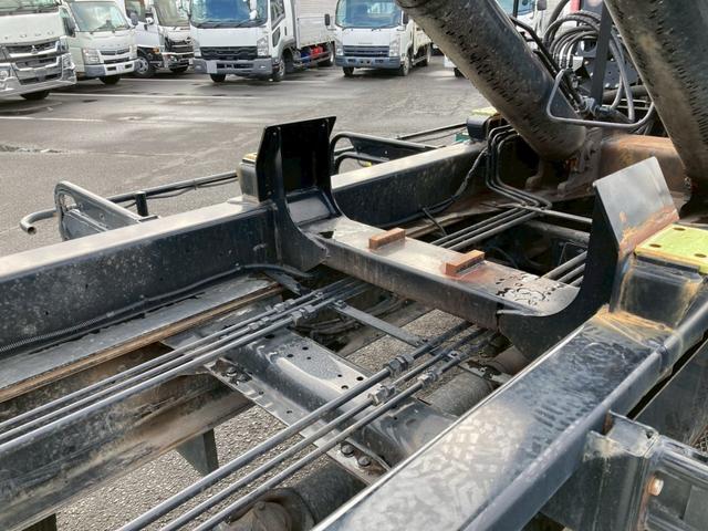 スーパーグレート 三菱ふそう　大型フックロール　最大積載１０４００ｋｇ　極東製フックロール　Ｒ５年４月製　ツインホイスト　ハイルーフ　アルミホイール　７ＭＴ　最大積載量１０４００ｋｇ（22枚目）