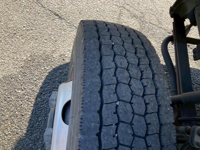 ファイター 三菱ふそう　中型アルミウイング　最大積載２７００ｋｇ　トランテックス製アルミウイング　Ｒ２年１１月製　リアエアサス　セイコーラック２個　ラッシングレール２段　引き出しフック１０個　６ＭＴ　６２ワイド　最大積載量２７００ｋｇ（36枚目）