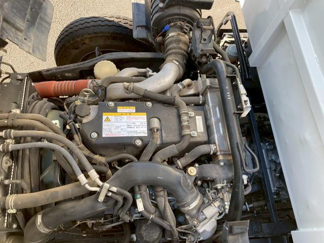 フォワード いすゞ　中型一方開ダンプ　最大積載３６５０ｋｇ　新明和製一方開ダンプ　Ｒ２年３月製　クイック自動シート　リア丸ピン加工　ボディー仕上済み　６ＭＴ（38枚目）