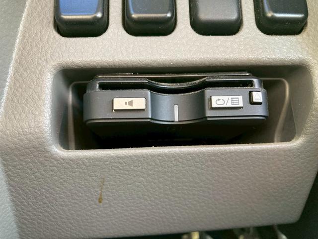 キャンター 三菱ふそう　小型冷蔵冷凍バン　最大積載２０００ｋｇ　東プレ製低温冷凍機　Ｒ１年６月製　冷凍バン　Ｒ１年６月製　左サイド扉　床板ステンレス貼　標準ロングボディー　最大積載量２０００ｋｇ（47枚目）