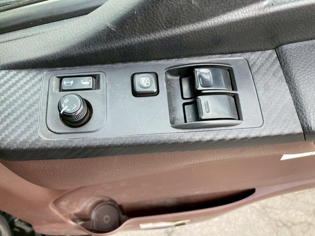 プロフィア 日野　大型一方開ダンプ　最大積載８３００ｋｇ　新明和製一方開ダンプ　５３００×２３５０　Ｈ３０年１月製　自動シート　リターダー　ハイルーフ　自動固縛スイッチ（35枚目）