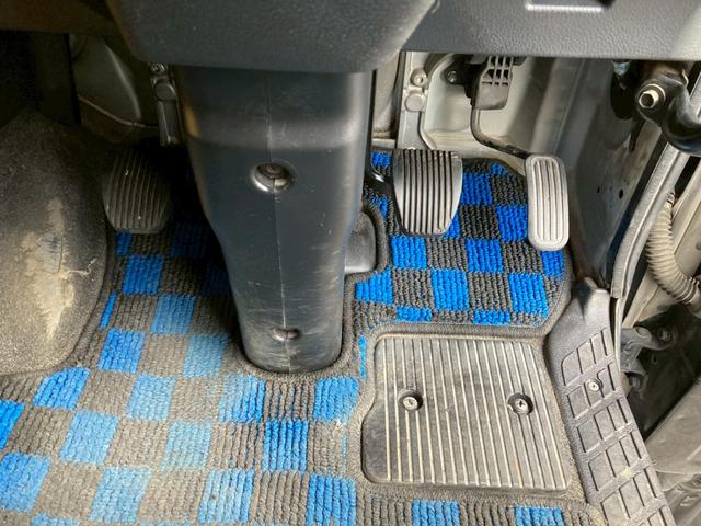 プロフィア 日野　大型一方開ダンプ　最大積載８３００ｋｇ　新明和製一方開ダンプ　５３００×２３５０　Ｈ３０年１月製　自動シート　リターダー　ハイルーフ　自動固縛スイッチ（36枚目）