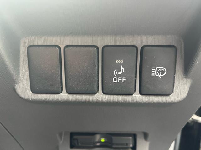 プリウスアルファ Ｇツーリングセレクション　ユーザー様買取車両　ハイブリッドメインバッテリー交換済　バックカメラ　純正１７インチアルミ　ＬＥＤヘッドライト　クルコン　ＥＴＣ　モデリスタフロントエアロ　現状販売車　納車時内外装クリーニング施工（40枚目）