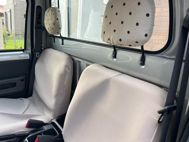サンバートラック ＴＣ－ＳＣ　ユーザー様買取車両　後期型　フルタイム４ＷＤ　キーレス　社外アルミ　エアコン　パワーウィンドウ　集中ドアロック　ＡＢＳ　Ｗエアバック　荷室マット　バイザー　取説　保証書　メッキグリル　整備無現状渡し（14枚目）