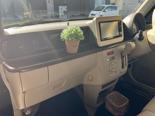 アルトラパン モード　シートヒーター　スマ－トキ－　スペアキー　社外ナビ　ＥＳＰ　ベンチシート　オートエアコン　ＨＩＤヘッドライト　デュアルセンサーブレーキサポート（22枚目）