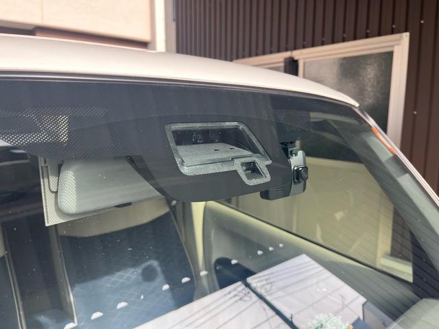 アルトラパン モード　シートヒーター　スマ－トキ－　スペアキー　社外ナビ　ＥＳＰ　ベンチシート　オートエアコン　ＨＩＤヘッドライト　デュアルセンサーブレーキサポート（24枚目）