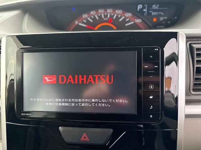 タント Ｇ　ＳＡＩＩＩ　４ＷＤ　両側電動スライドドア　ＳＤナビ　Ｂｌｕｅｔｏｏｔｈ　フルセグＴＶ　バックカメラ　スマートアシスト　シートヒーター　オートエアコン　オートハイビーム　オートライト　スマートキー（3枚目）