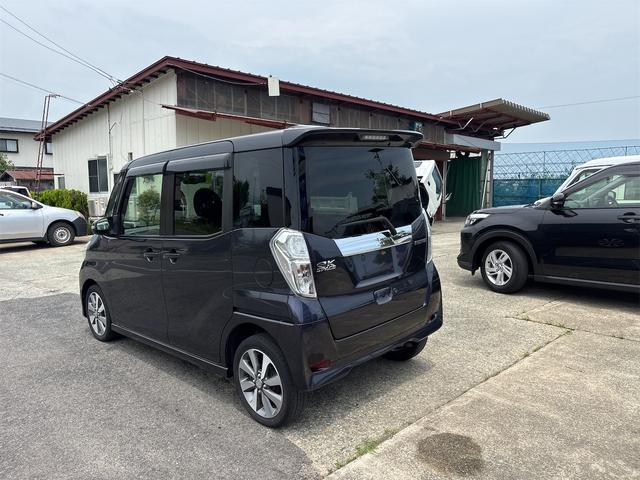 ｅＫスペースカスタム カスタムＴ　ｅ－アシスト　４ＷＤ　納車時新品タイヤ　両側電動スライドドア　ヘッドランプ　ＨＩＤ　シートヒーター　バックモニター　プッシュスタート　スマートキー　オートエアコン（9枚目）