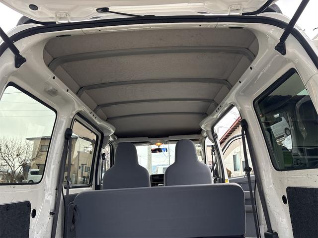 ピクシスバン デラックス　４ＷＤ　キーレス　スペアキー　荷室フラット　オーバーヘッドシェルフ　１４５Ｒ１２　パワーウインドウ（12枚目）