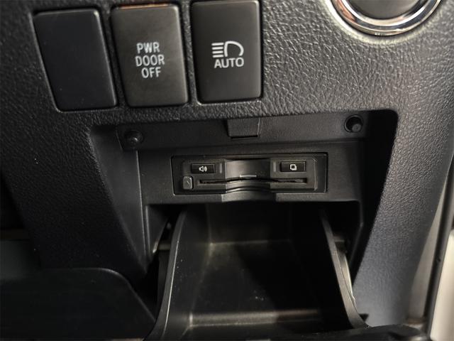 アルファード 2.5S 1オーナー スタッドレスタイヤ付き ローダウン 社外20インチアルミホイール アルパイン11型ナビ アルパイン12.8型フリップダウン Bカメラ 両側パワースライドドア LEDヘッドライト ETC(32枚目)