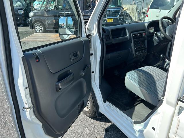 アクティトラック ベースグレード　ユーザー買取車両　走行距離７３０００キロ　タイヤ４本新品　エアコン　パワーステアリング　エアバック　５ＭＴ（16枚目）