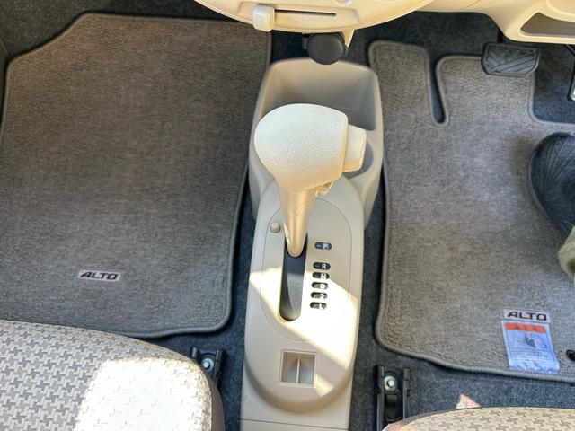 アルト Ｆ　禁煙車　ＣＤ再生　エアコン　パワーウィンドウ　パワーステアリング　ラジオ　タイミングチェーン（31枚目）