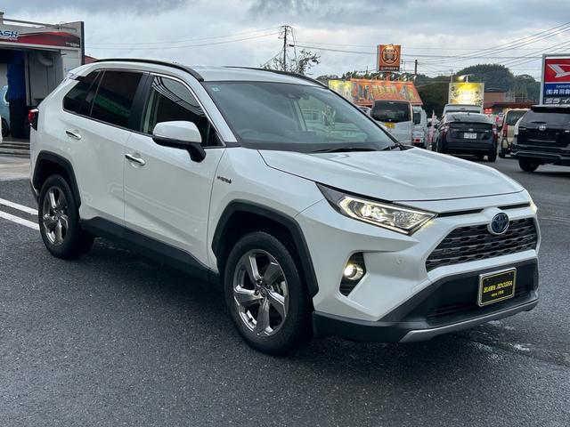 ＲＡＶ４ ハイブリッドＧ　ワンオーナー　ＥＴＣ　ドライブレコーダー前後　メーカーナビ　Ｂｌｕｅｔｏｏｔｈ接続　バックカメラ　コーナーセンサー　パワーシート　シートヒーター　パワーバックドア（3枚目）
